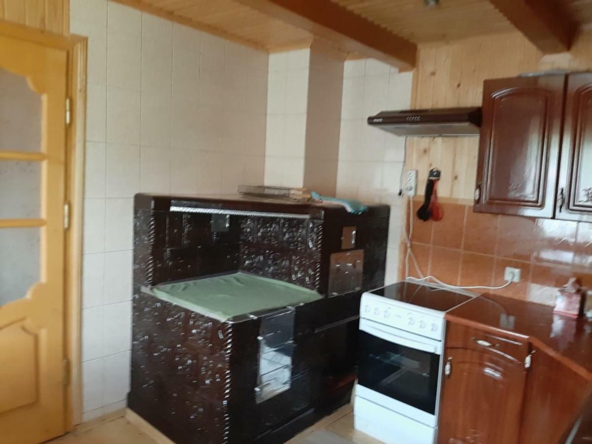 Котедж "Барвінок" فيرخوفينا المظهر الخارجي الصورة